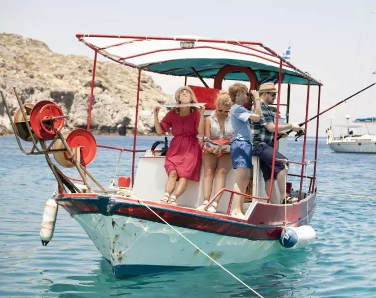 Всё включено: Каникулы в Греции 2012 скачать с торрента Всё включено: Каникулы в Греции 2012 скачать с торрента