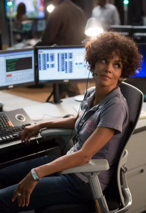 Тревожный вызов 2013 скачать с торрента Тревожный вызов 2013 скачать с торрента