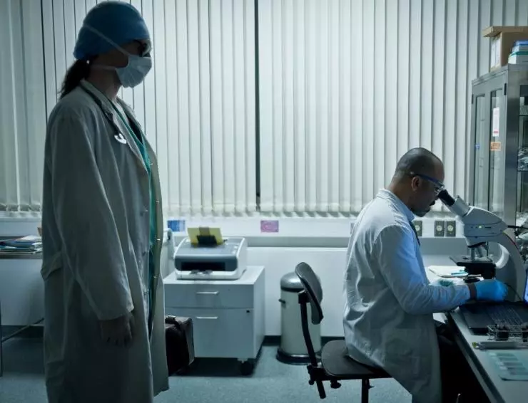 Выживут только любовники 2013 скачать с торрента Выживут только любовники 2013 скачать с торрента