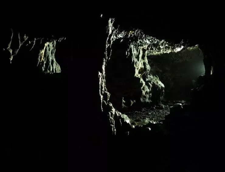 Пещера 2013 скачать через торрент бесплатно Пещера 2013 скачать через торрент бесплатно