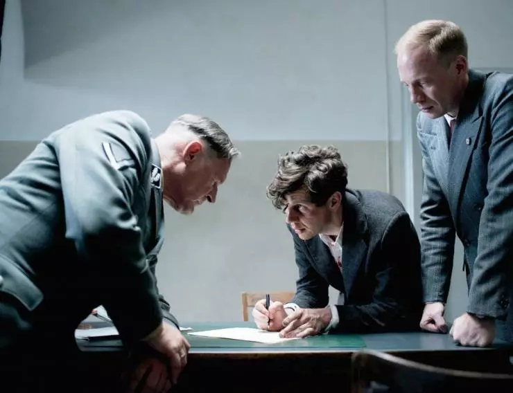 Взорвать Гитлера 2015 скачать торрентом Взорвать Гитлера 2015 скачать торрентом