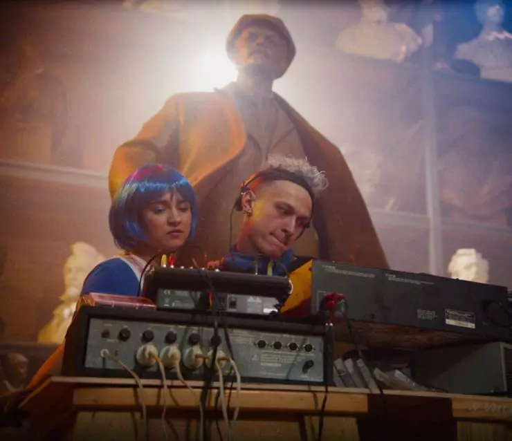 Хрусталь 2018 скачать через торрент бесплатно Хрусталь 2018 скачать через торрент бесплатно