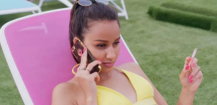 Мир принадлежит тебе 2018 скачать торрентом Мир принадлежит тебе 2018 скачать торрентом