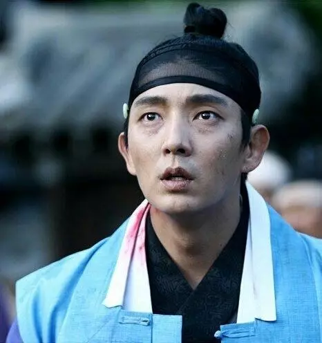 Учёный, гуляющий по ночам 2015 скачать с торрента Учёный, гуляющий по ночам 2015 скачать с торрента