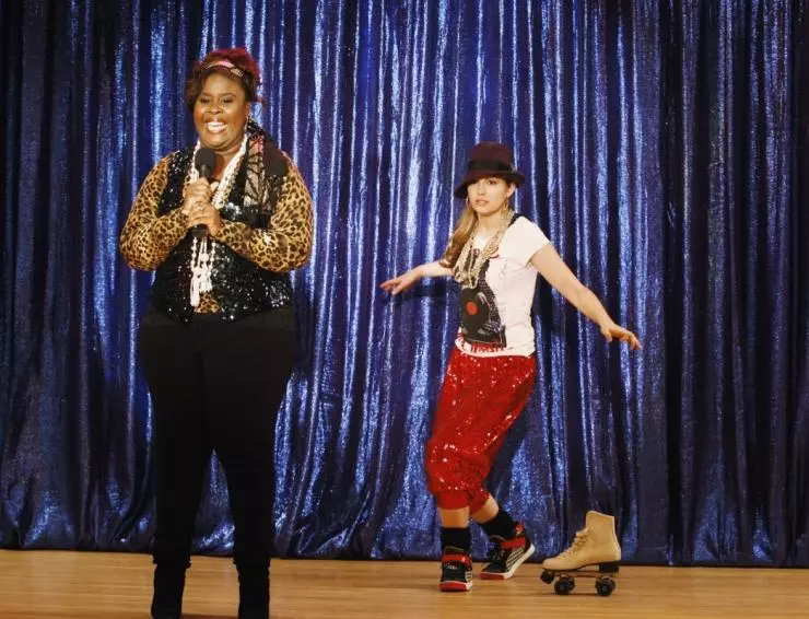 Держись, Чарли! 2010 скачать торрентом Держись, Чарли! 2010 скачать торрентом