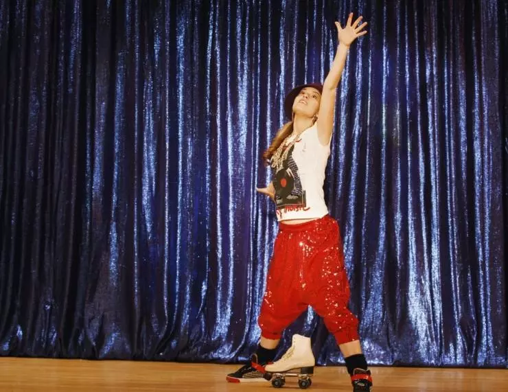 Держись, Чарли! 2010 скачать через торрент бесплатно Держись, Чарли! 2010 скачать через торрент бесплатно