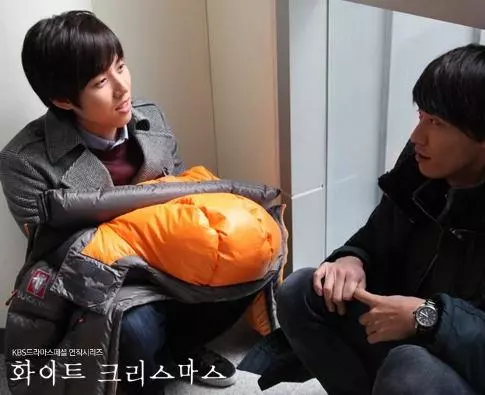 Белое Рождество 2011 скачать через торрент бесплатно Белое Рождество 2011 скачать через торрент бесплатно