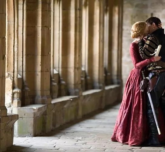 Королева-девственница 2005 скачать торрентом Королева-девственница 2005 скачать торрентом