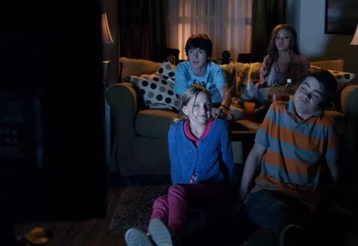 Моя няня — вампир 2011 скачать торрентом Моя няня — вампир 2011 скачать торрентом