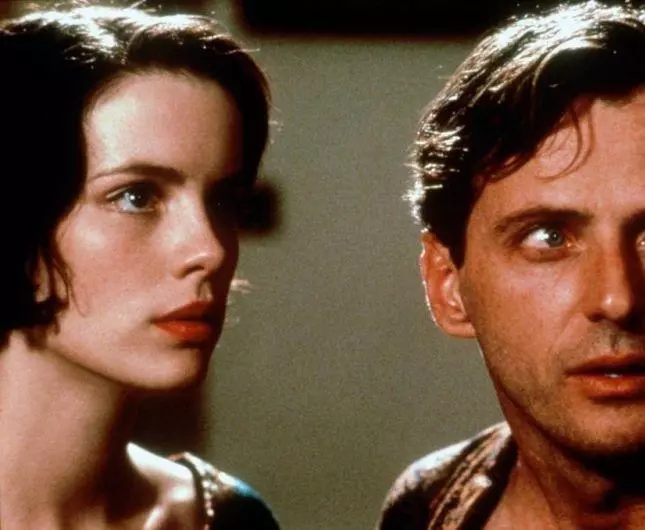 Дом призраков 1995 скачать торрентом Дом призраков 1995 скачать торрентом