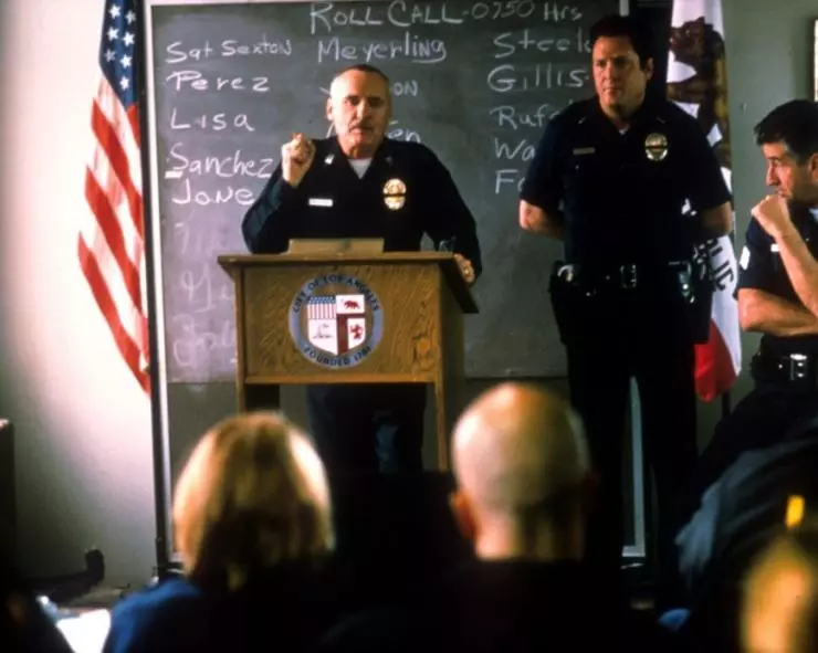 Полиция Лос-Анджелеса 2001 скачать с торрента Полиция Лос-Анджелеса 2001 скачать с торрента