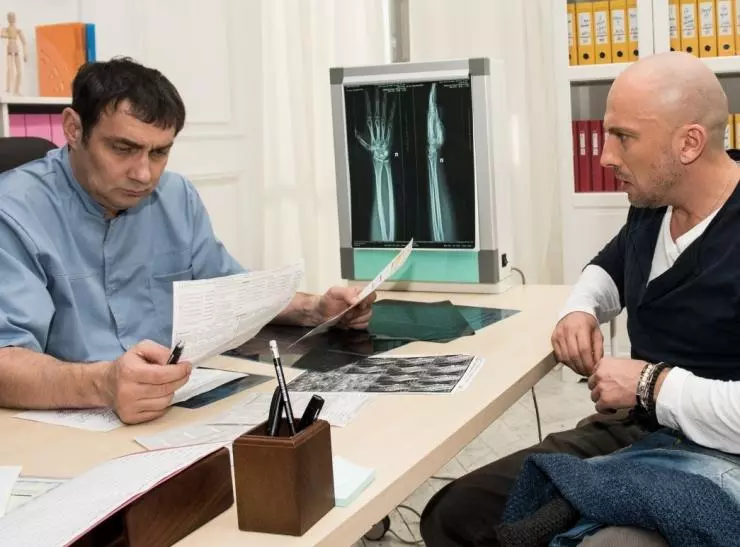 Одной левой 2015 скачать через торрент бесплатно Одной левой 2015 скачать через торрент бесплатно