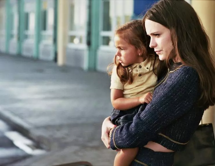 Дама в очках и с ружьем в автомобиле 2015 скачать с торрента Дама в очках и с ружьем в автомобиле 2015 скачать с торрента