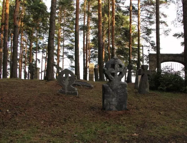 Парень с нашего кладбища 2015 скачать через торрент бесплатно Парень с нашего кладбища 2015 скачать через торрент бесплатно