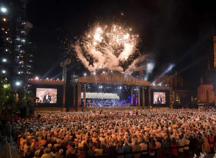 Андре Рьё: Концерт в Маастрихте 2013 скачать через торрент бесплатно Андре Рьё: Концерт в Маастрихте 2013 скачать через торрент бесплатно