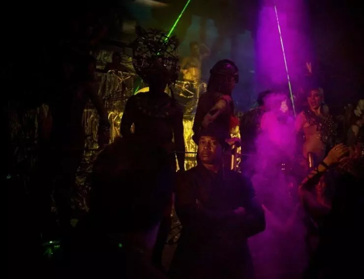 Реальность 2012 скачать через торрент бесплатно Реальность 2012 скачать через торрент бесплатно