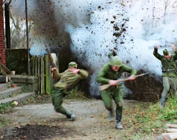 Свои 2004 скачать через торрент бесплатно Свои 2004 скачать через торрент бесплатно