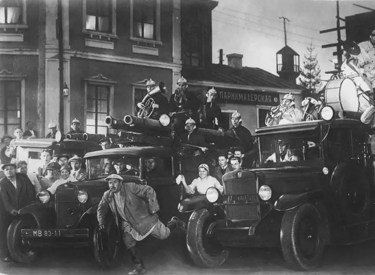 Волга-Волга 1938 скачать с торрента Волга-Волга 1938 скачать с торрента