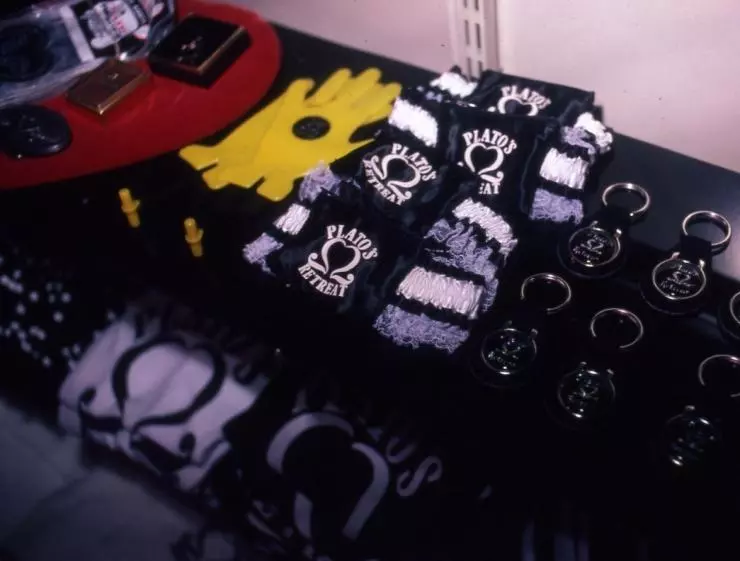 Американские свингеры 2008 скачать торрентом Американские свингеры 2008 скачать торрентом