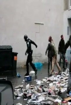 Осаждённые мертвецами 2010 скачать через торрент бесплатно Осаждённые мертвецами 2010 скачать через торрент бесплатно