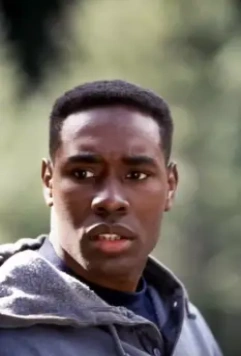 В осаде 2: Темная территория 1995 скачать с торрента В осаде 2: Темная территория 1995 скачать с торрента