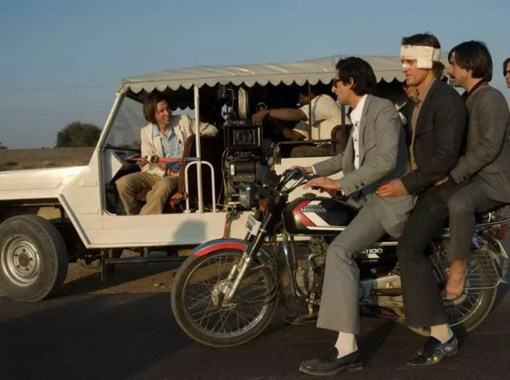 Поезд на Дарджилинг. Отчаянные путешественники 2007 скачать через торрент бесплатно Поезд на Дарджилинг. Отчаянные путешественники 2007 скачать через торрент бесплатно