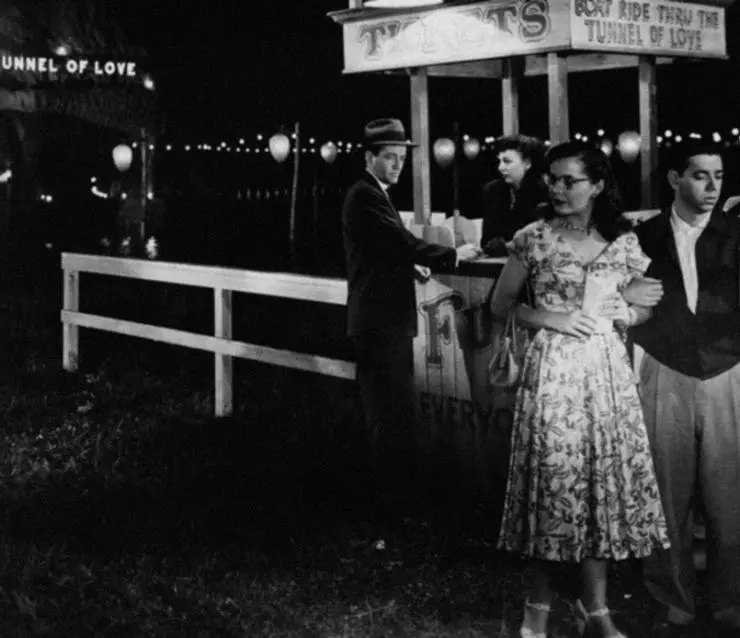 Незнакомцы в поезде 1951 скачать торрентом Незнакомцы в поезде 1951 скачать торрентом