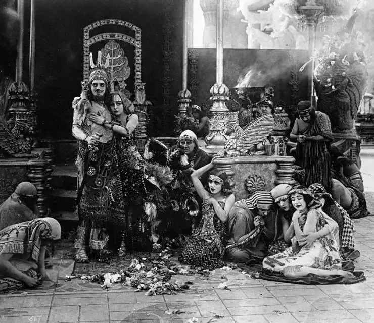 Нетерпимость 1916 скачать через торрент бесплатно Нетерпимость 1916 скачать через торрент бесплатно