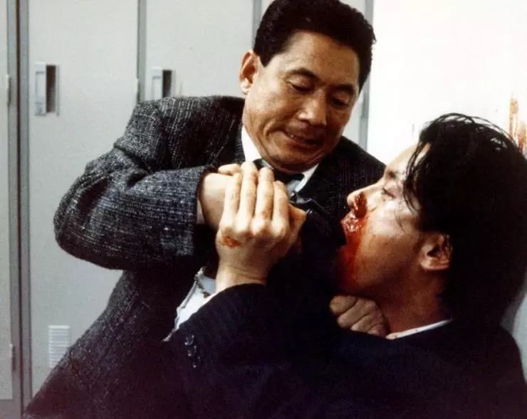 Жестокий полицейский 1989 скачать с торрента Жестокий полицейский 1989 скачать с торрента