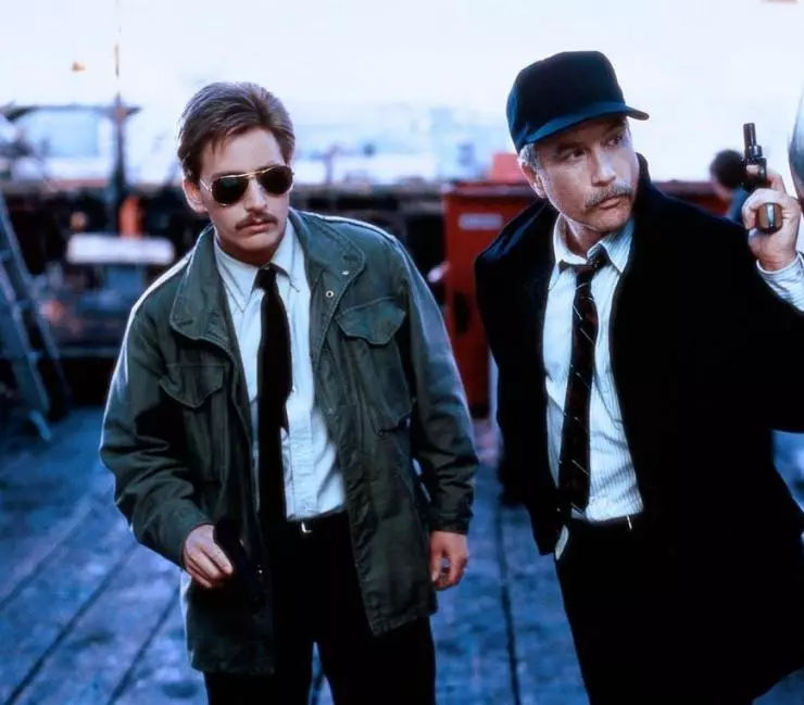 Слежка 2: Снова в засаде 1993 скачать через торрент бесплатно Слежка 2: Снова в засаде 1993 скачать через торрент бесплатно