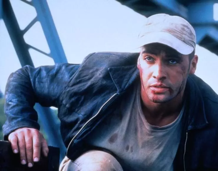 Опасная зона 1995 скачать с торрента Опасная зона 1995 скачать с торрента