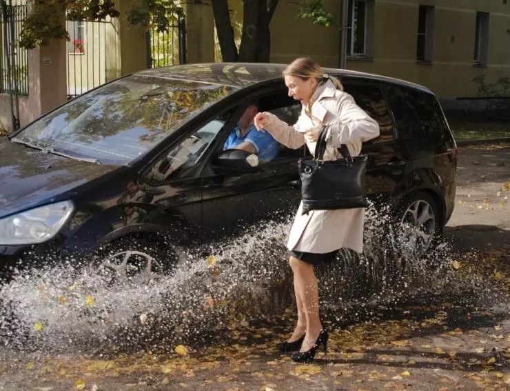 Невезучая 2016 скачать торрентом Невезучая 2016 скачать торрентом