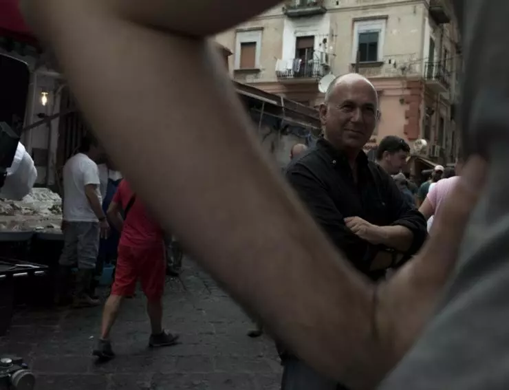 Неаполь под пеленой 2018 скачать через торрент бесплатно Неаполь под пеленой 2018 скачать через торрент бесплатно