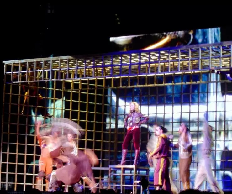 Мадонна: Живой концерт в Лондоне 2006 скачать торрентом Мадонна: Живой концерт в Лондоне 2006 скачать торрентом