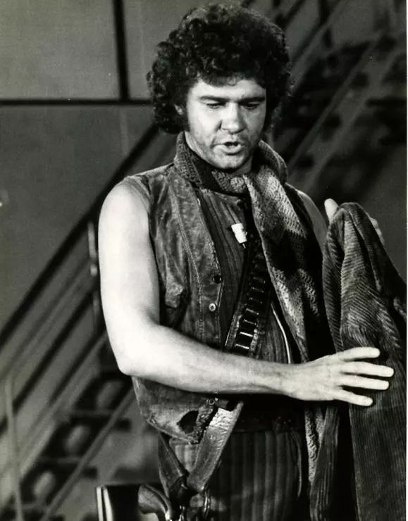 Гений, два земляка и птенчик 1975 скачать с торрента Гений, два земляка и птенчик 1975 скачать с торрента