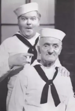 Шоу Бенни Хилла 1969 скачать с торрента Шоу Бенни Хилла 1969 скачать с торрента