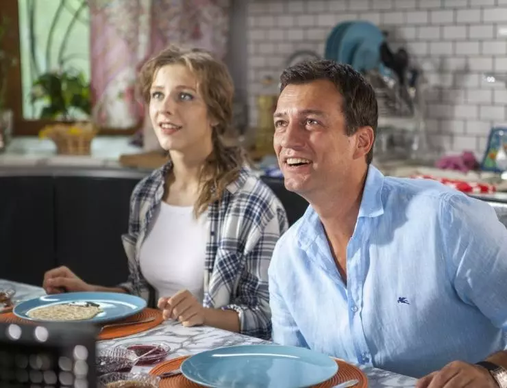 Осиное гнездо 2016 скачать торрентом Осиное гнездо 2016 скачать торрентом