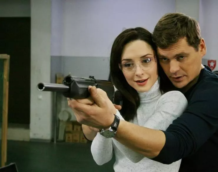 Барышня и Хулиган 2017 скачать через торрент бесплатно Барышня и Хулиган 2017 скачать через торрент бесплатно