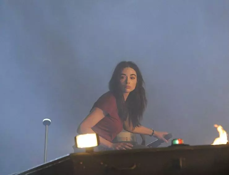 Болотная тварь 2019 скачать торрентом Болотная тварь 2019 скачать торрентом