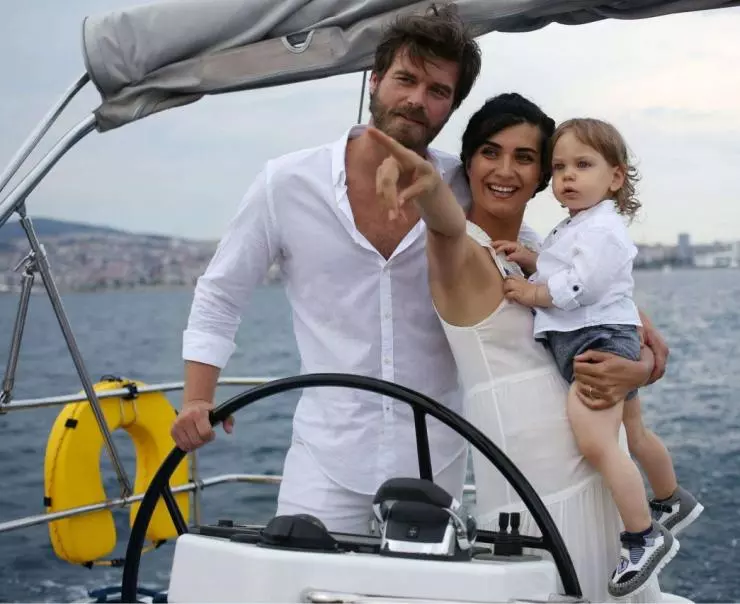 Отважный и красавица 2016 скачать торрентом Отважный и красавица 2016 скачать торрентом