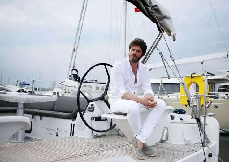 Отважный и красавица 2016 скачать через торрент бесплатно Отважный и красавица 2016 скачать через торрент бесплатно