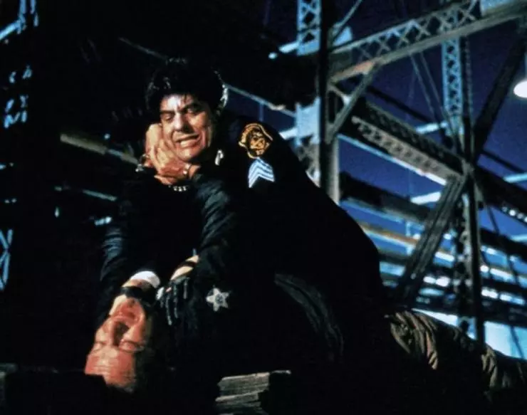 На расстоянии удара 1993 скачать через торрент бесплатно На расстоянии удара 1993 скачать через торрент бесплатно