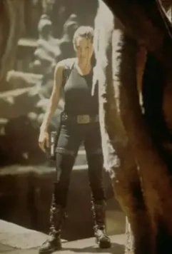 Лара Крофт: Расхитительница гробниц 2001 скачать через торрент бесплатно Лара Крофт: Расхитительница гробниц 2001 скачать через торрент бесплатно