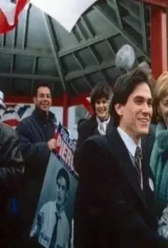 Пробуждая мертвецов 2000 скачать с торрента Пробуждая мертвецов 2000 скачать с торрента