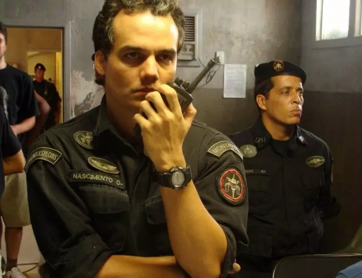 Элитный отряд: Враг внутри 2010 скачать с торрента Элитный отряд: Враг внутри 2010 скачать с торрента