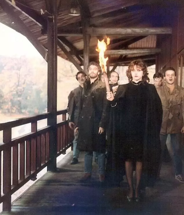 Девственница среди живых мертвецов 1973 скачать через торрент бесплатно Девственница среди живых мертвецов 1973 скачать через торрент бесплатно