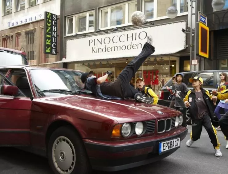 Чертовы футболисты 2010 скачать торрентом Чертовы футболисты 2010 скачать торрентом