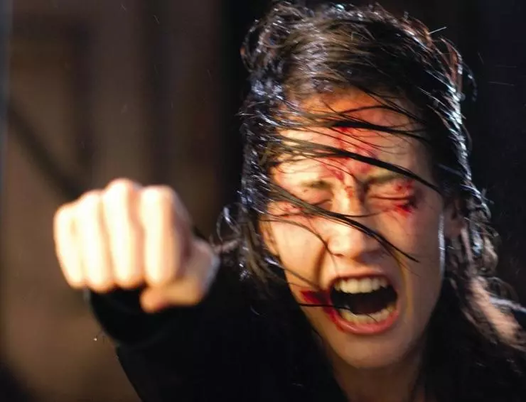 Обнаженное оружие 2002 скачать через торрент бесплатно Обнаженное оружие 2002 скачать через торрент бесплатно