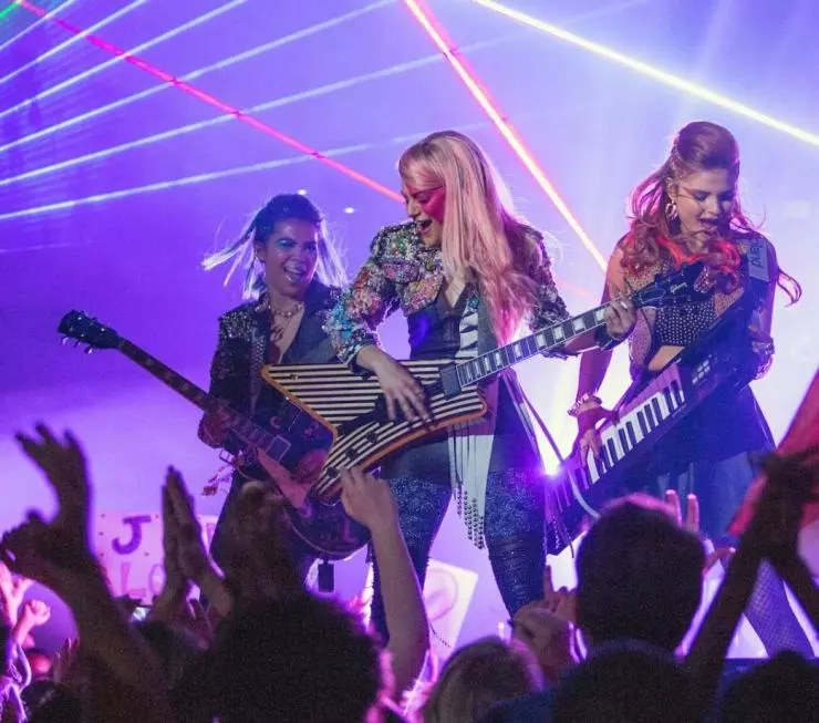 Джем и голограммы 2015 скачать с торрента Джем и голограммы 2015 скачать с торрента