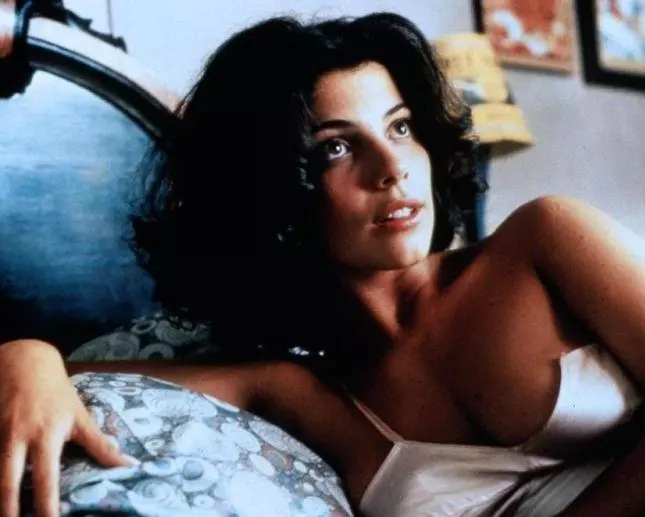 Изящная эпоха 1992 скачать торрентом Изящная эпоха 1992 скачать торрентом